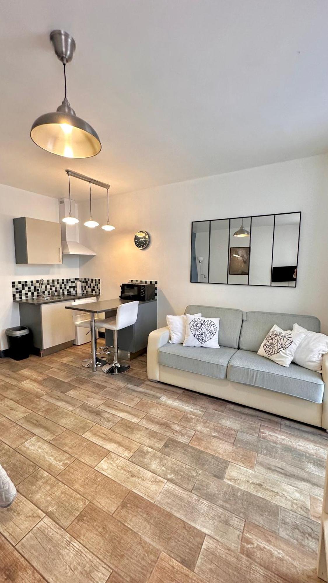 Monroe'S Studio At The Heart Of Cannes And Beaches Екстериор снимка